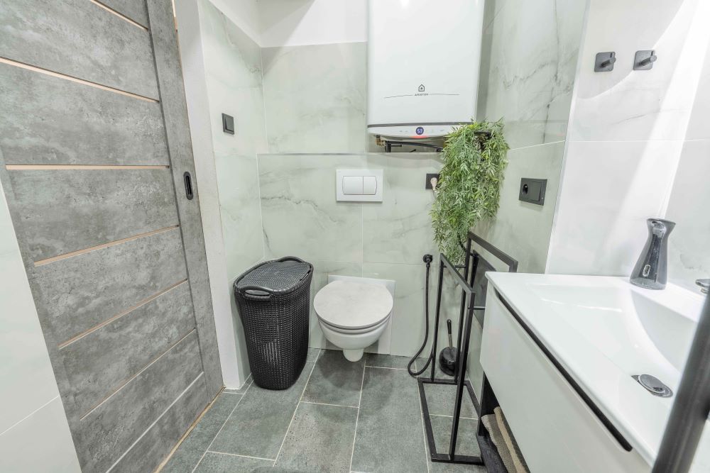 Byt Hředle – koupelna s WC